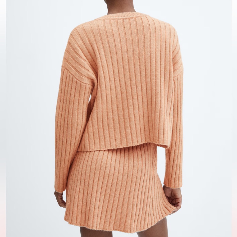 NWT Ribbed Two Piece Set - Picture 5 of 16